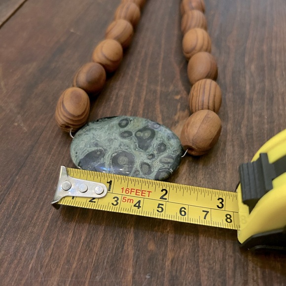 Handmade wood circular 24 inches of beads with crocodile jasper stone in middle - Picture 7 of 8